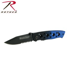 Smith & Wesson Extreme OPS Folding Knife: High Carbon Blade